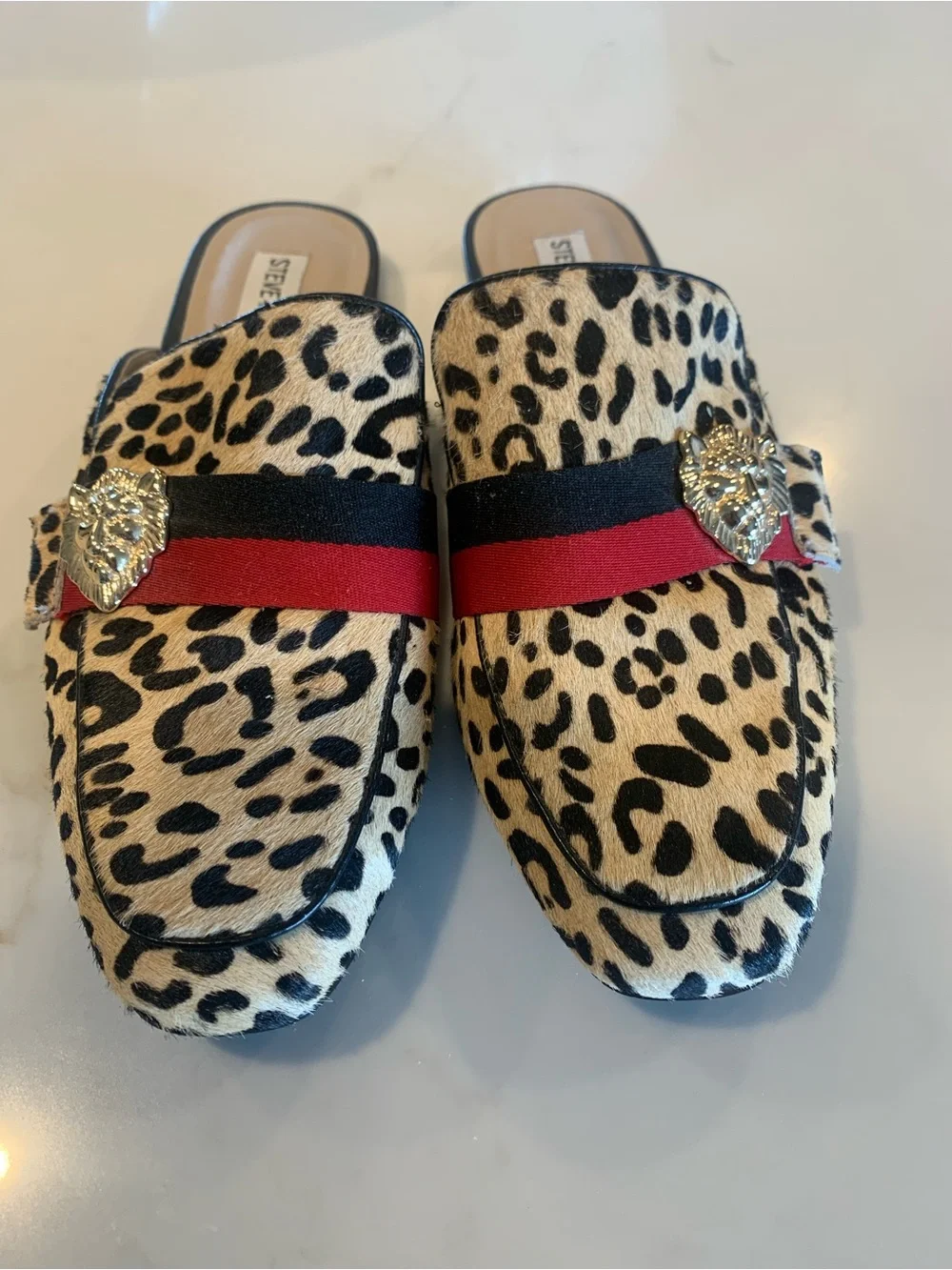 Steve Madden Karisma Leopard Print mules with Red & Black Ribbon. Size 8 1/2 M - Picture 2 of 4